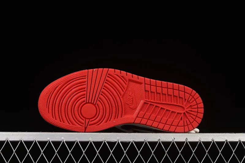 All categories Air Jordan Jordan series basketball shoes Air Jordan 1 Low Air Jordan 1 Low AJ1 Joe 1 customized version white and red Chicago deconstruction sports culture basketball shoes 553560-118